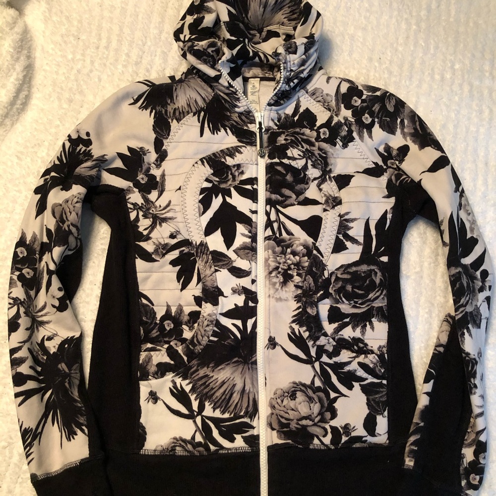 Lululemon Jacket Size 6